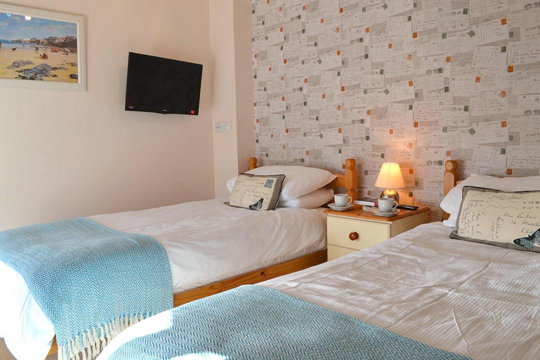 Petrock Holiday Cottages Newton Saint Petrock ภายนอก รูปภาพ